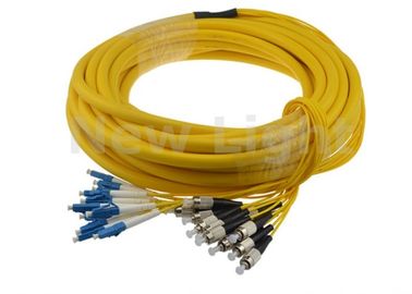 Wewnętrzny kabel światłowodowy 12 Core jednomodowy / kabel LC FC o dobrej wytrzymałości
