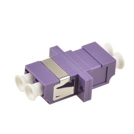Złącza światłowodowe wielomodowe Adaptery Dwa rdzeniowe OM4 typowe z fioletowym kolorem