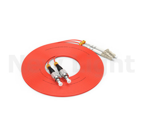 FC-LC Multimode Optical Fiber Patch Cord z płaszczem PVC/LSZH do szybkiej transmisji danych